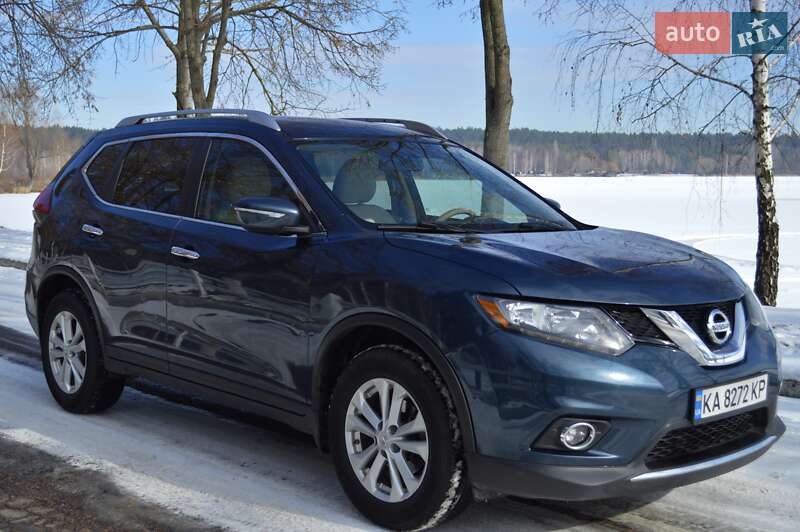 Nissan Rogue (2015)