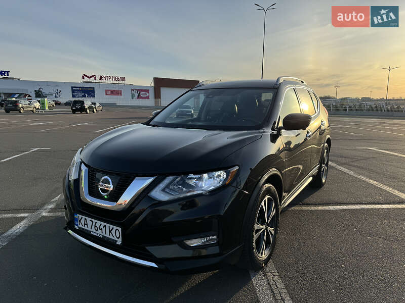 Nissan Rogue (2018)