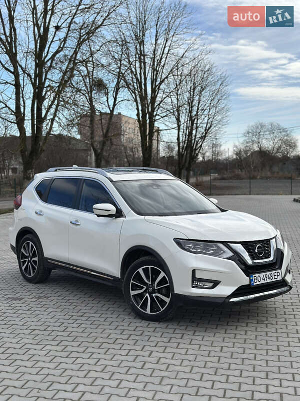 Nissan Rogue (2018)