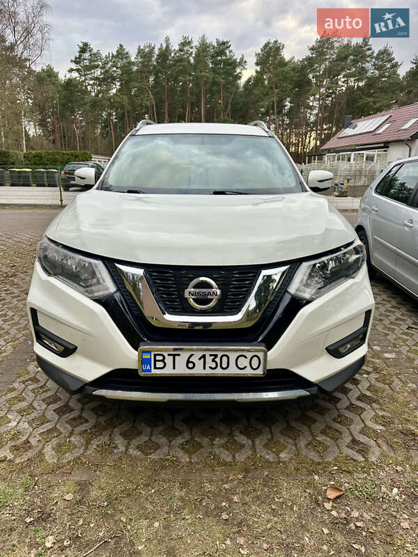 Nissan Rogue (2018)