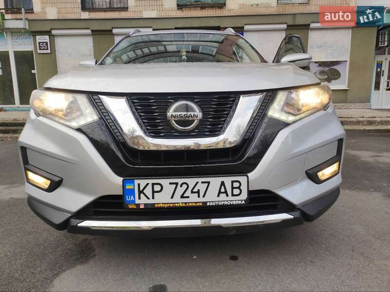 Nissan Rogue (2018)