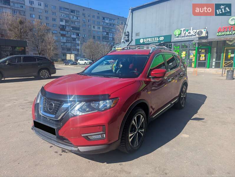 Nissan Rogue (2017)