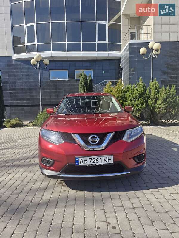 Nissan Rogue (2016)