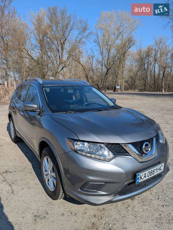 Nissan Rogue (2016)
