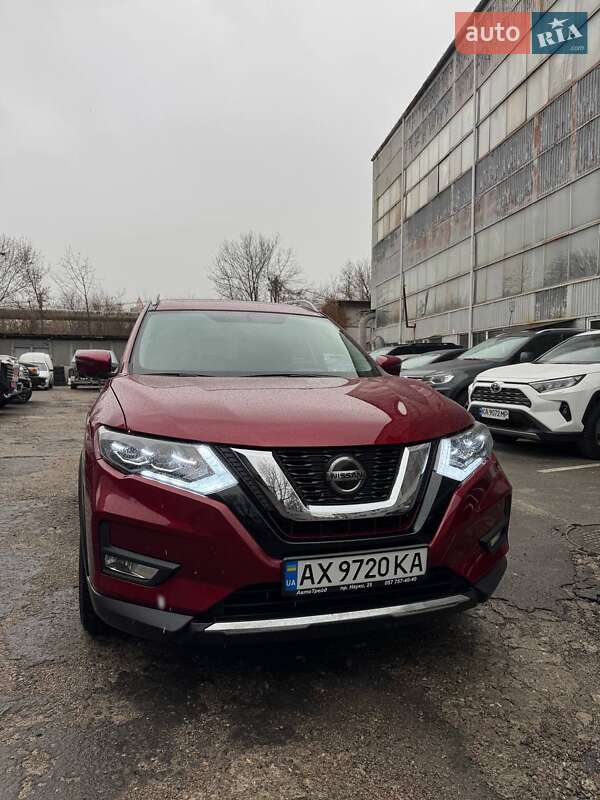 Nissan Rogue (2018)