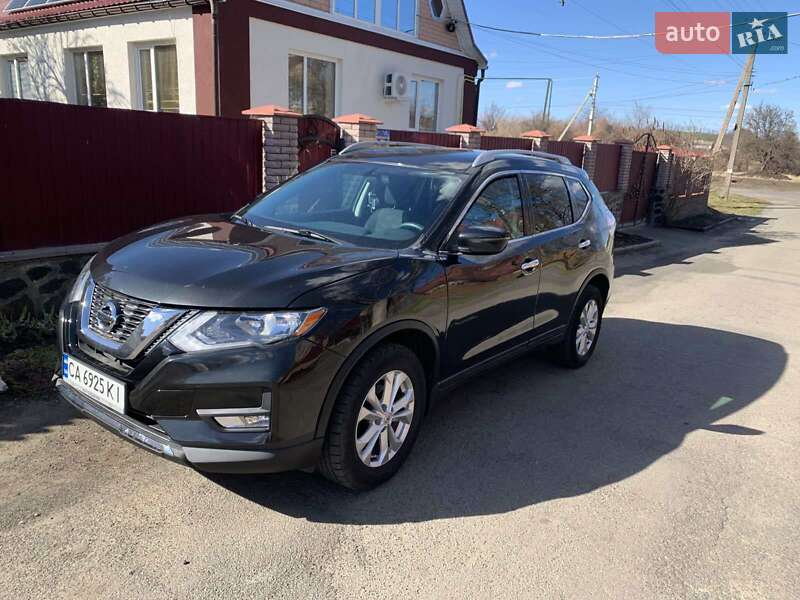 Nissan Rogue (2016)