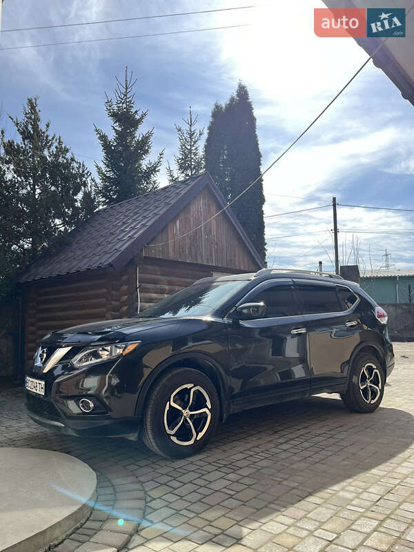 Nissan Rogue (2016)