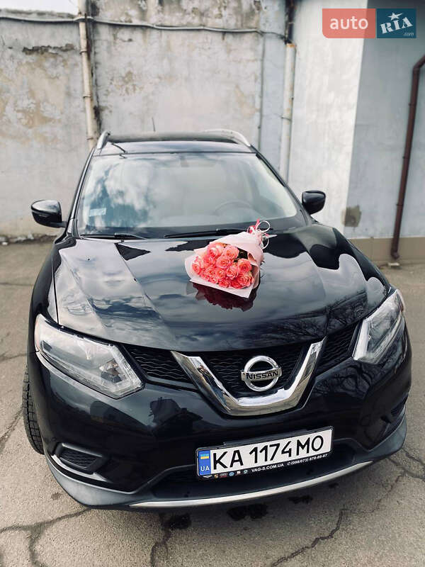Nissan Rogue (2016)