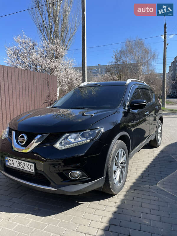 Nissan Rogue (2015)