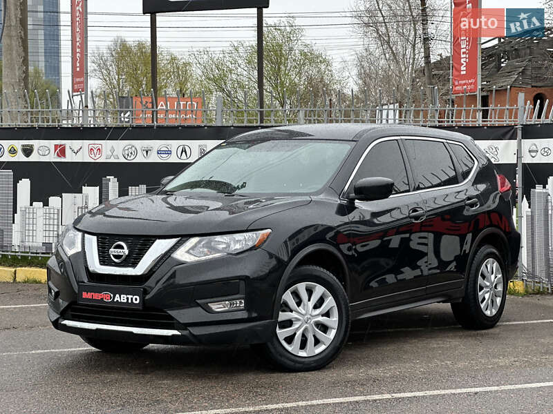 Nissan Rogue (2017)