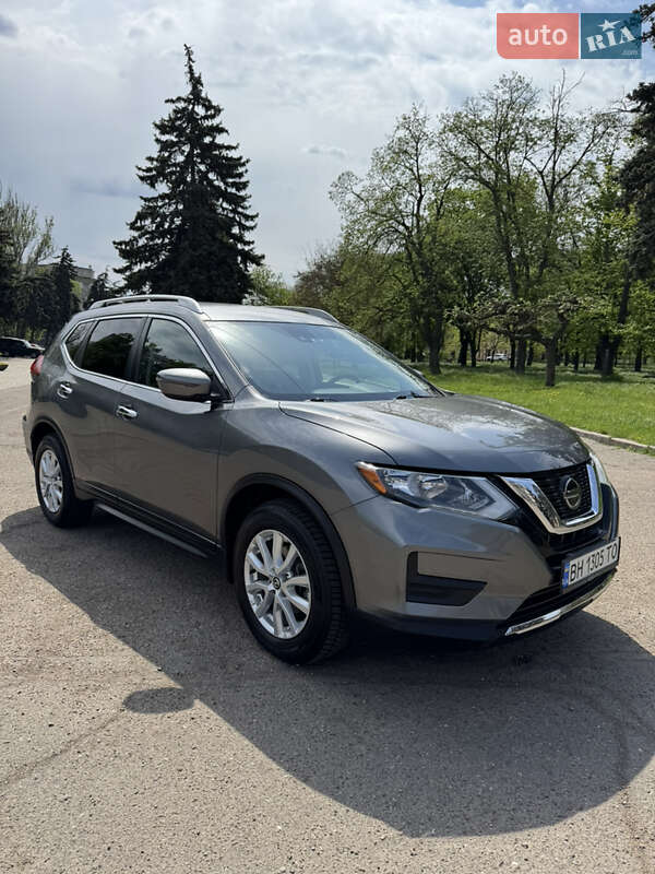 Nissan Rogue (2018)