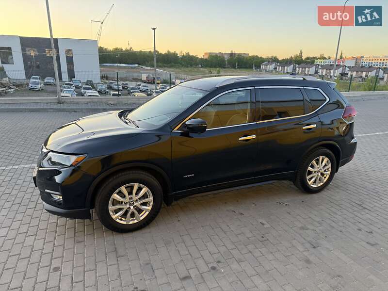 Nissan Rogue (2018)