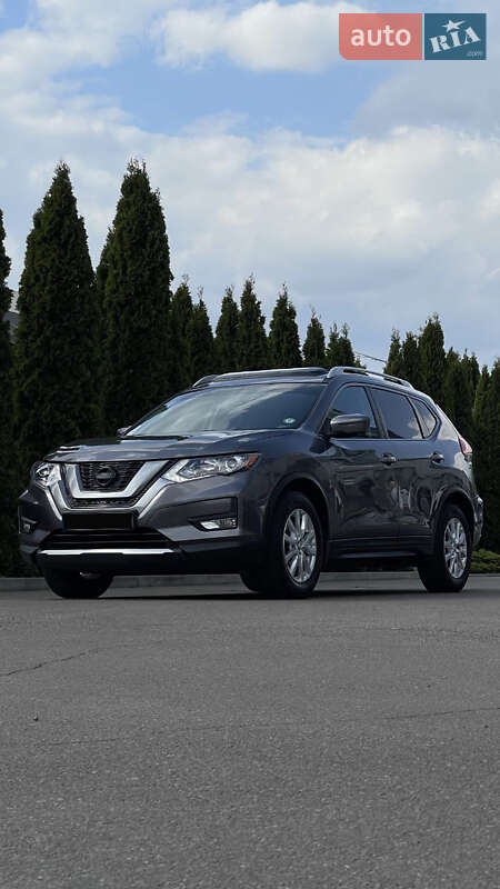 Nissan Rogue (2016)