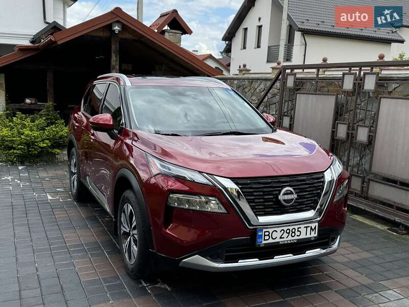 Nissan Rogue (2023)