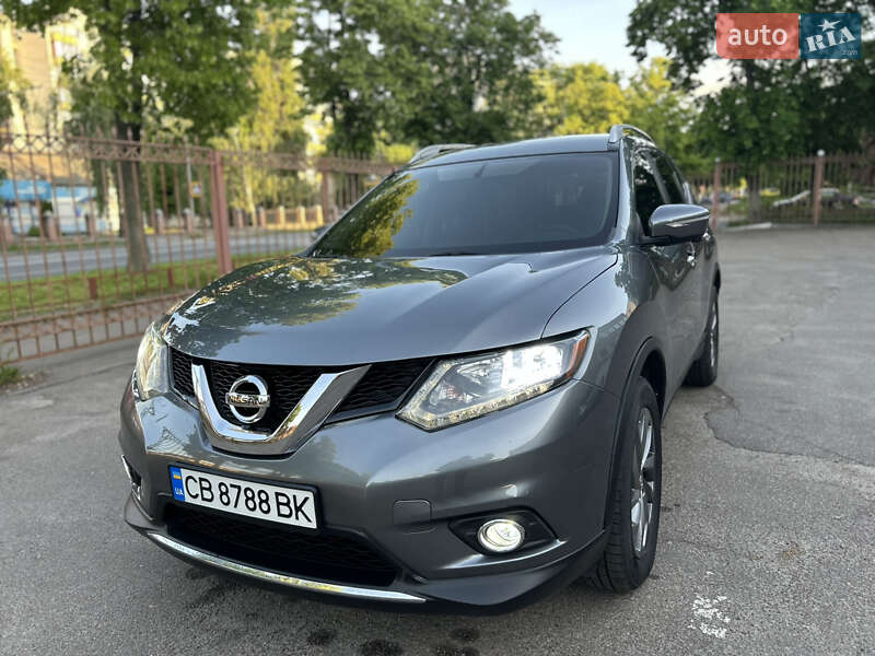 Nissan Rogue (2015)