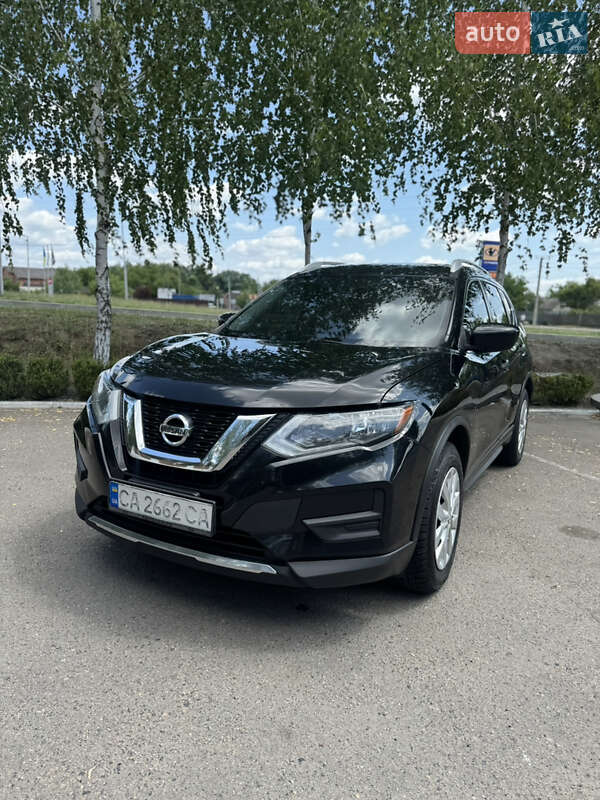 Nissan Rogue (2016)