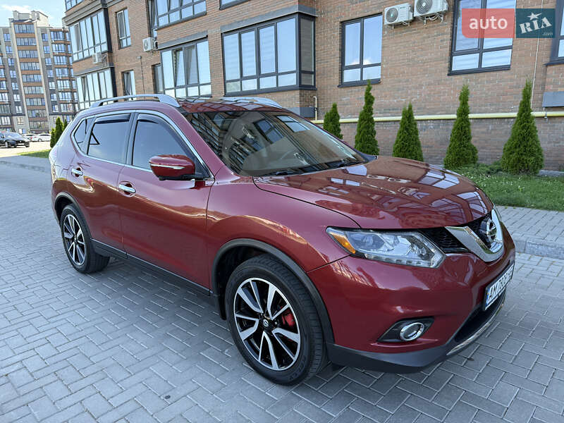 Nissan Rogue (2015)