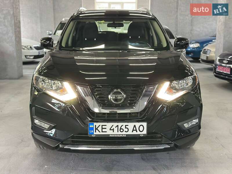 Nissan Rogue (2018)