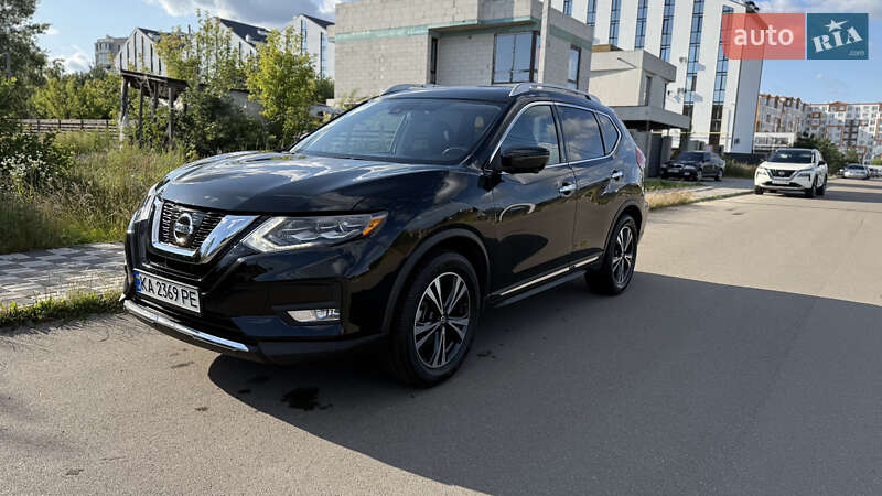 Nissan Rogue (2017)