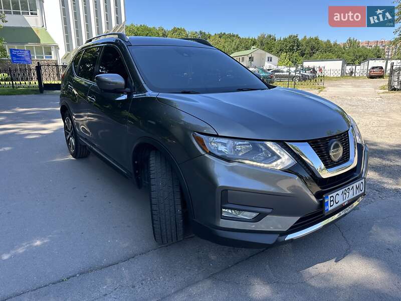 Nissan Rogue (2019)