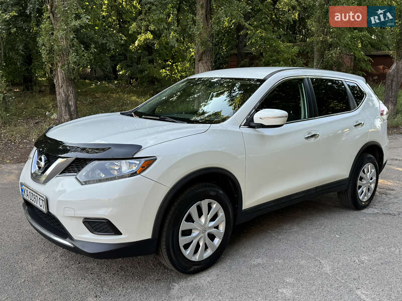 Nissan Rogue (2015)