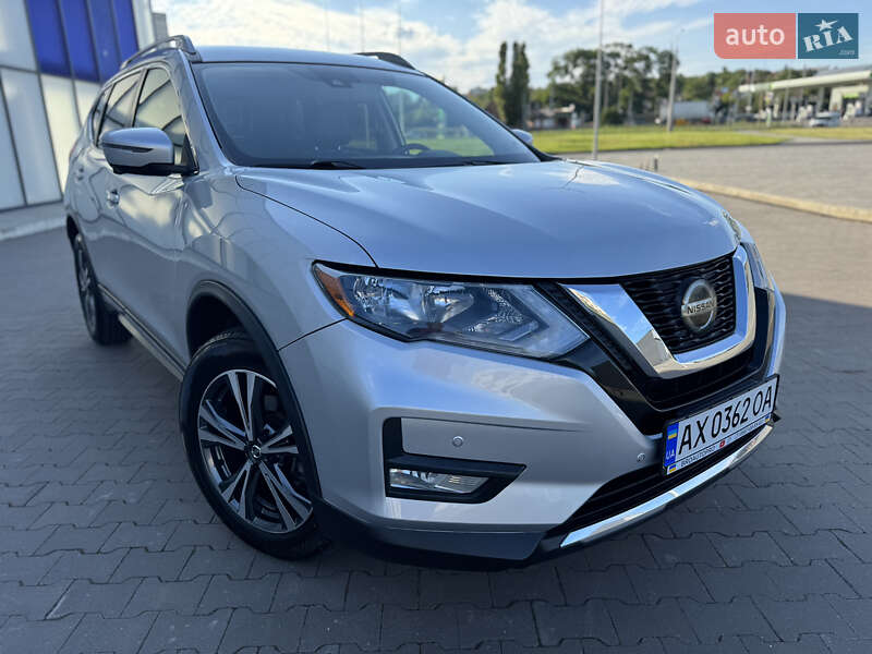 Nissan Rogue (2018)