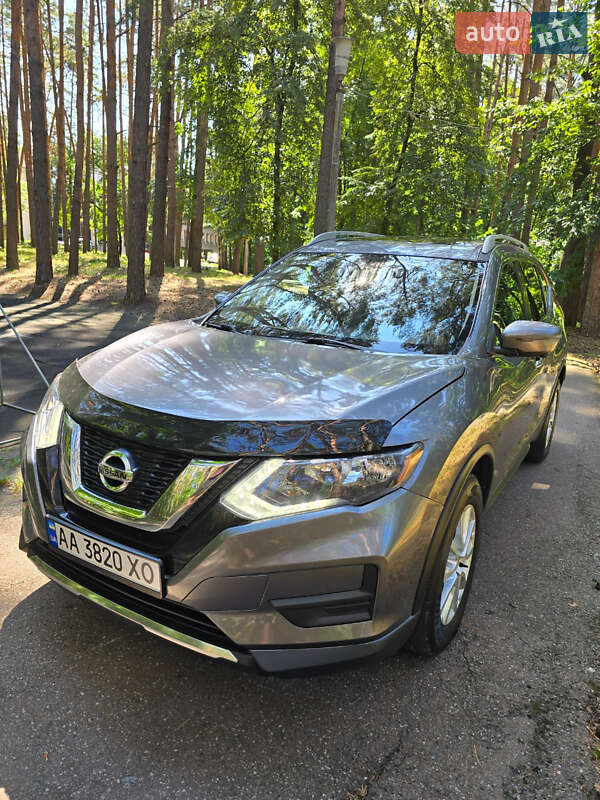 Nissan Rogue (2016)