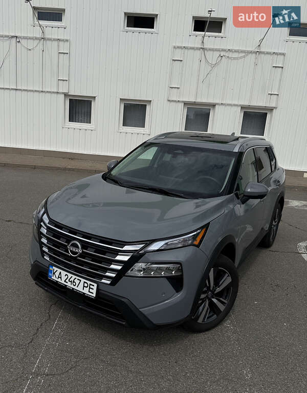 Nissan Rogue (2024)