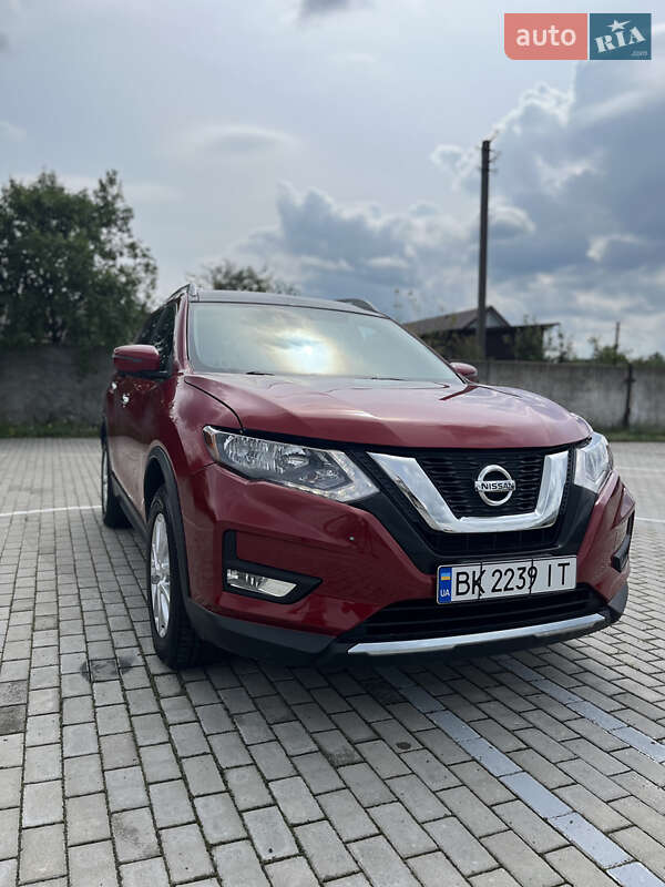 Nissan Rogue (2017)