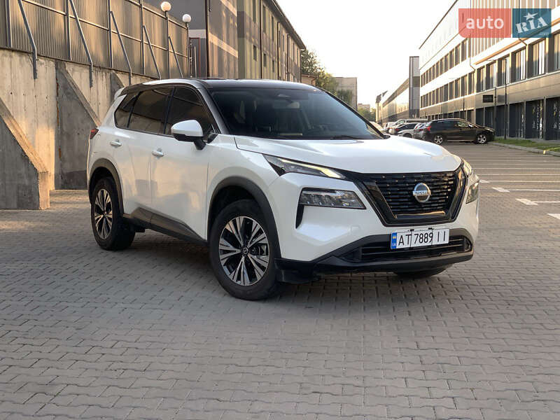 Nissan Rogue (2020)