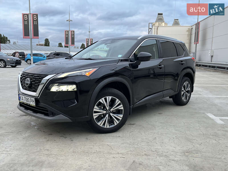 Nissan Rogue (2023)