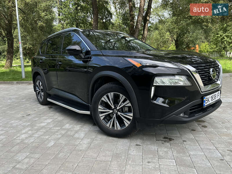 Nissan Rogue (2021)