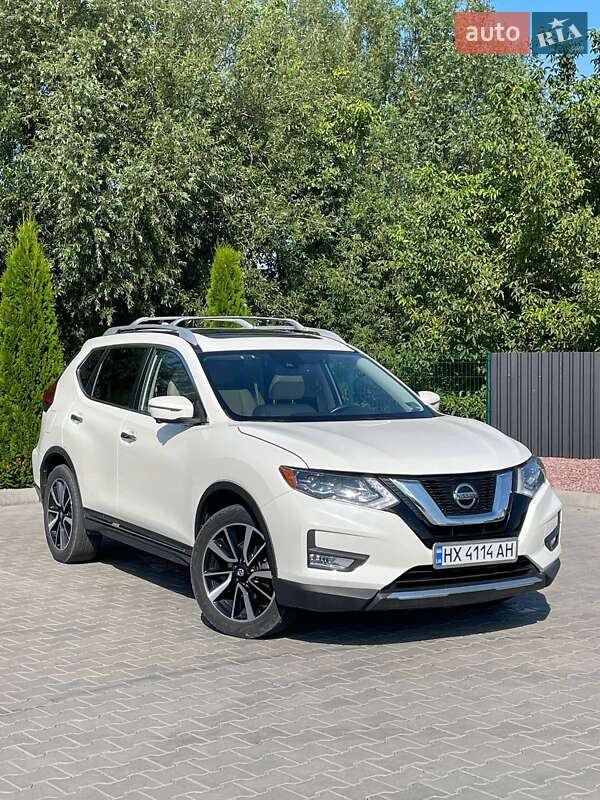 Nissan Rogue (2018)