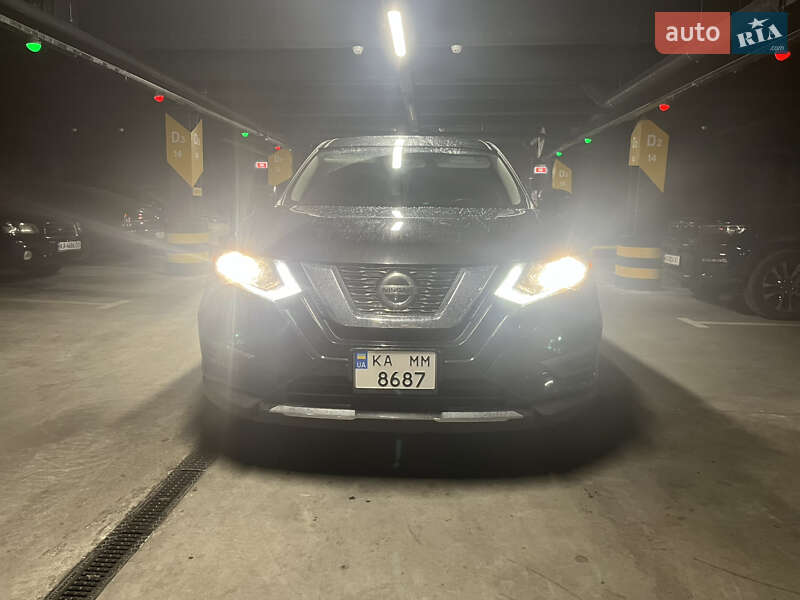 Nissan Rogue (2017)