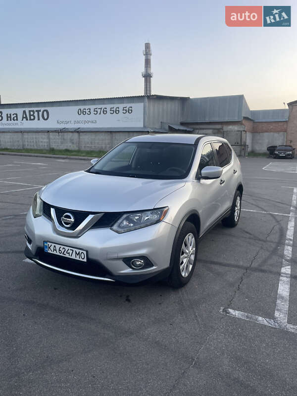Nissan Rogue (2016)