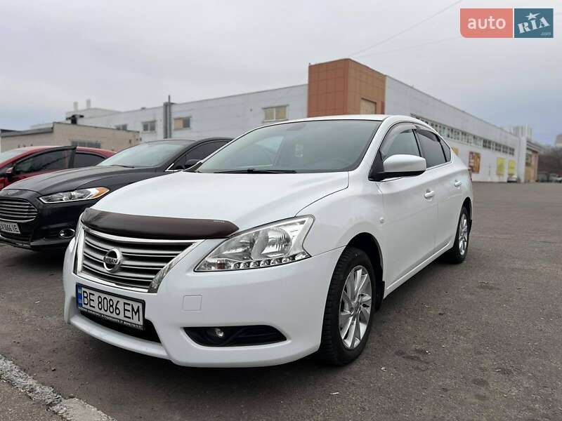 Nissan Sentra (2016)