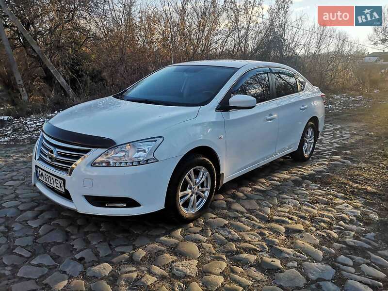 Nissan Sentra (2015)