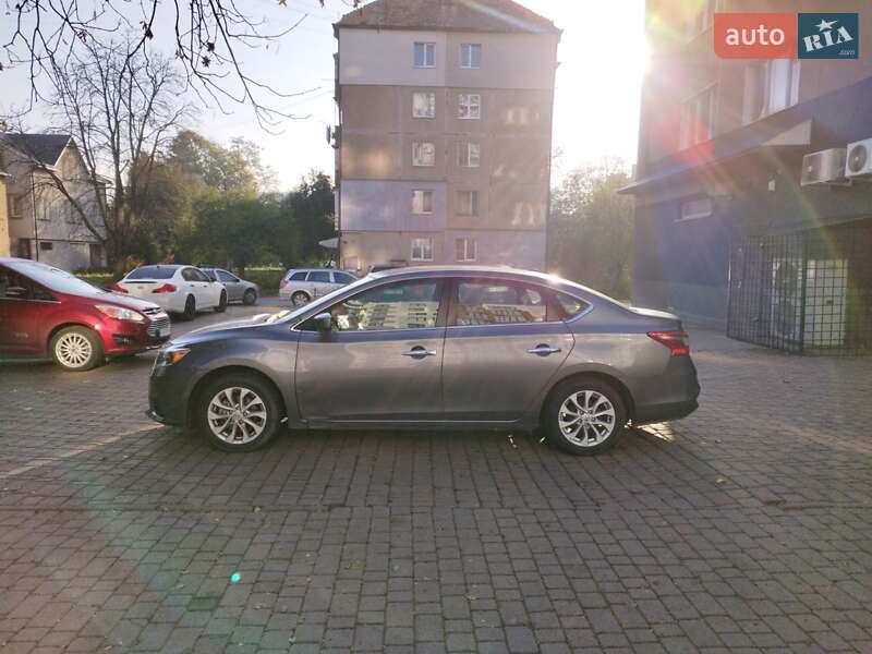 Nissan Sentra (2019)