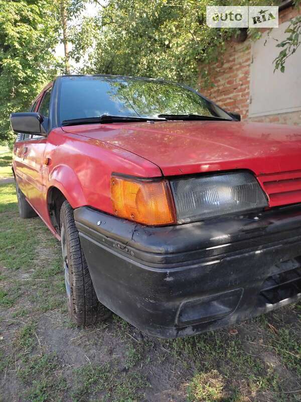 Nissan Sunny (1989)