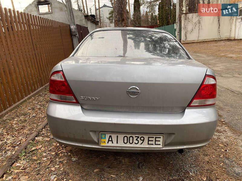 Nissan Sunny (2008)
