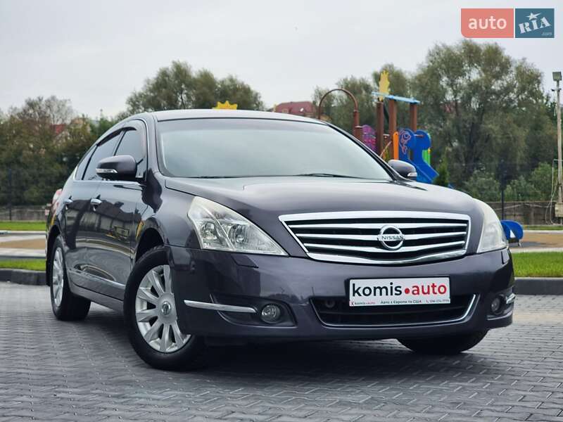 Nissan Teana (2011)
