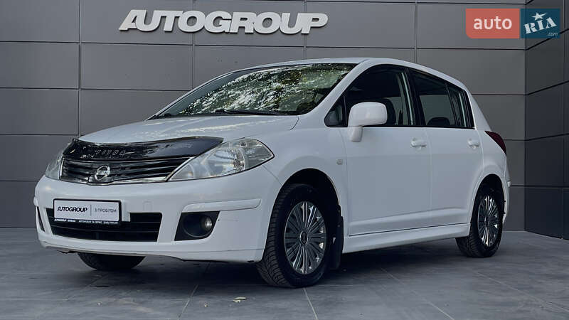 Nissan Tiida (2012)