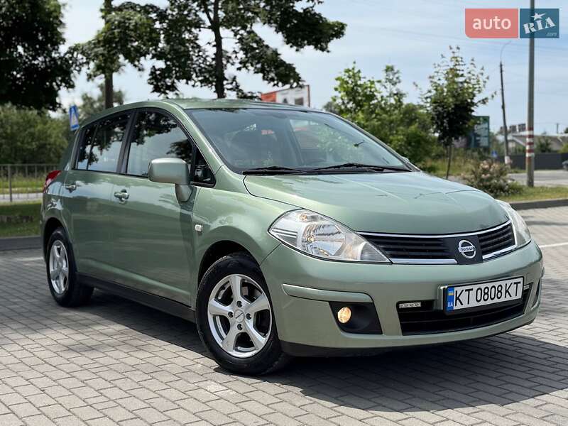 Nissan Tiida (2007)