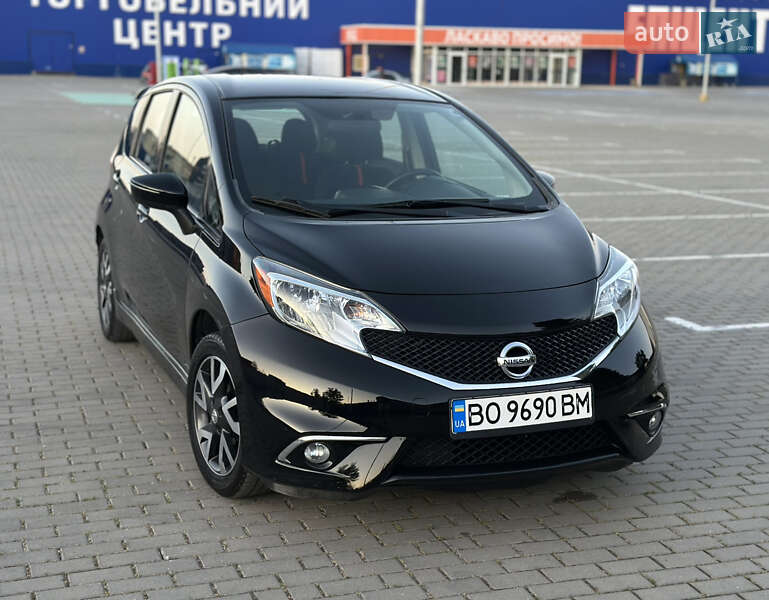 Nissan Versa note (2015)