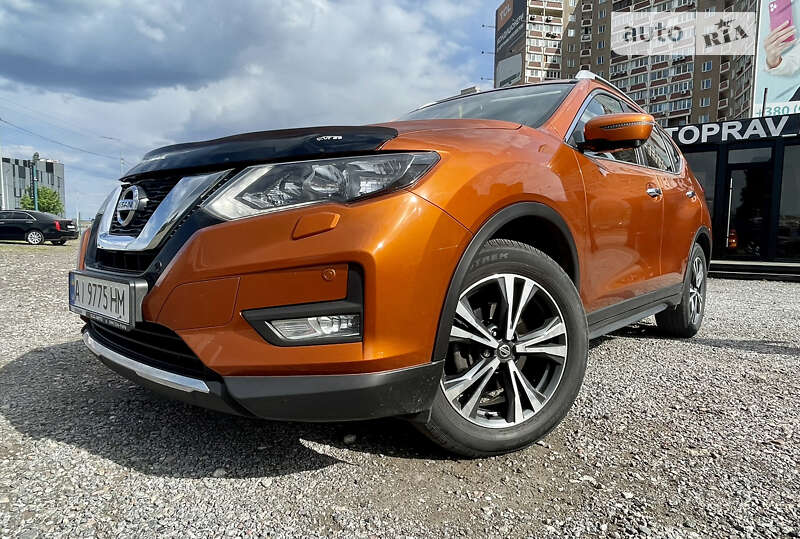 Nissan X-trail (2017)