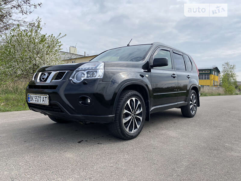 Nissan X-trail (2011)