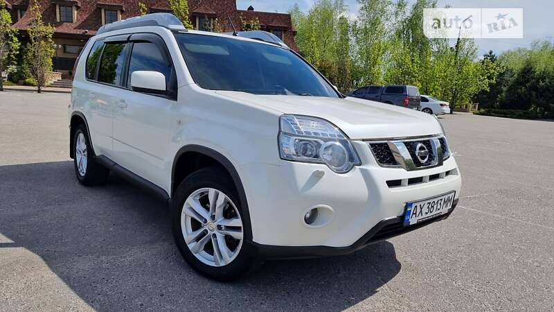 Nissan X-trail (2012)