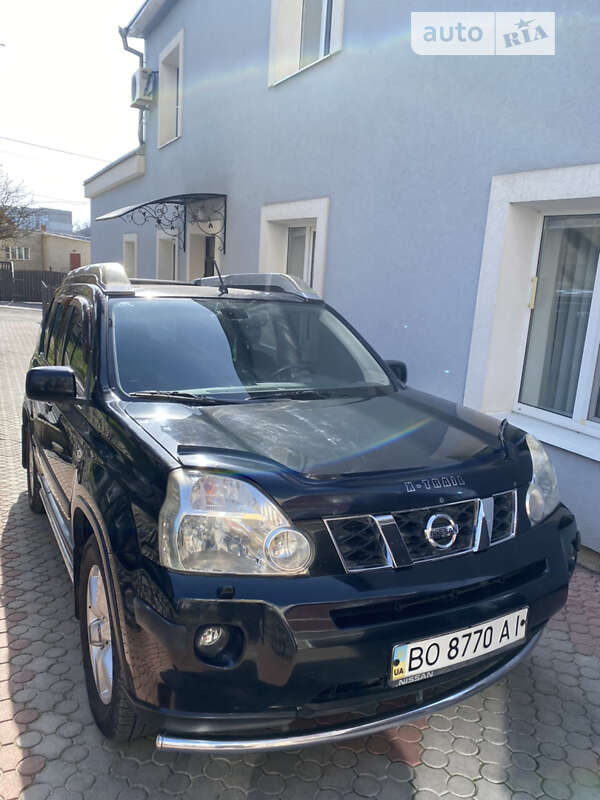 Nissan X-trail (2008)