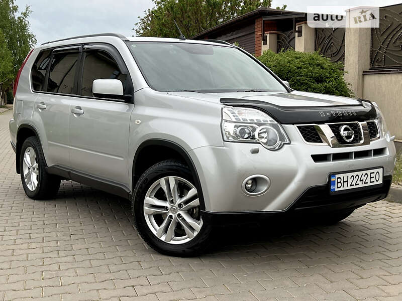 Nissan X-trail (2013)