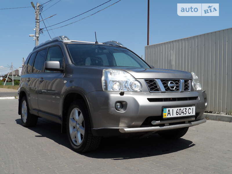 Nissan X-trail (2010)